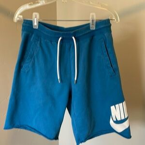 Nike industrial blue white men’s medium sportswear logo shorts